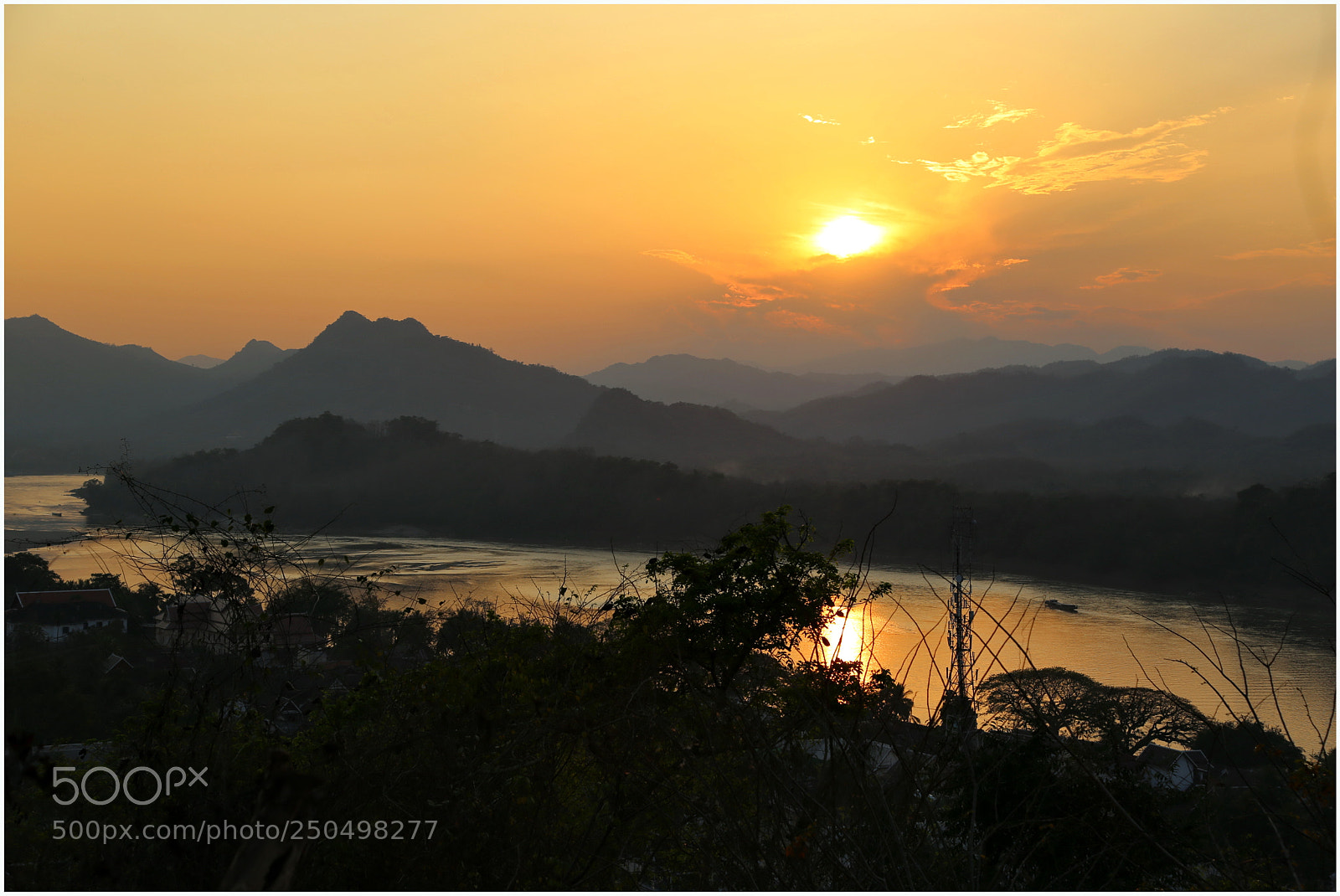 Canon EOS 6D + Canon EF 24-105mm F4L IS USM sample photo. Sunset from phousi hill photography
