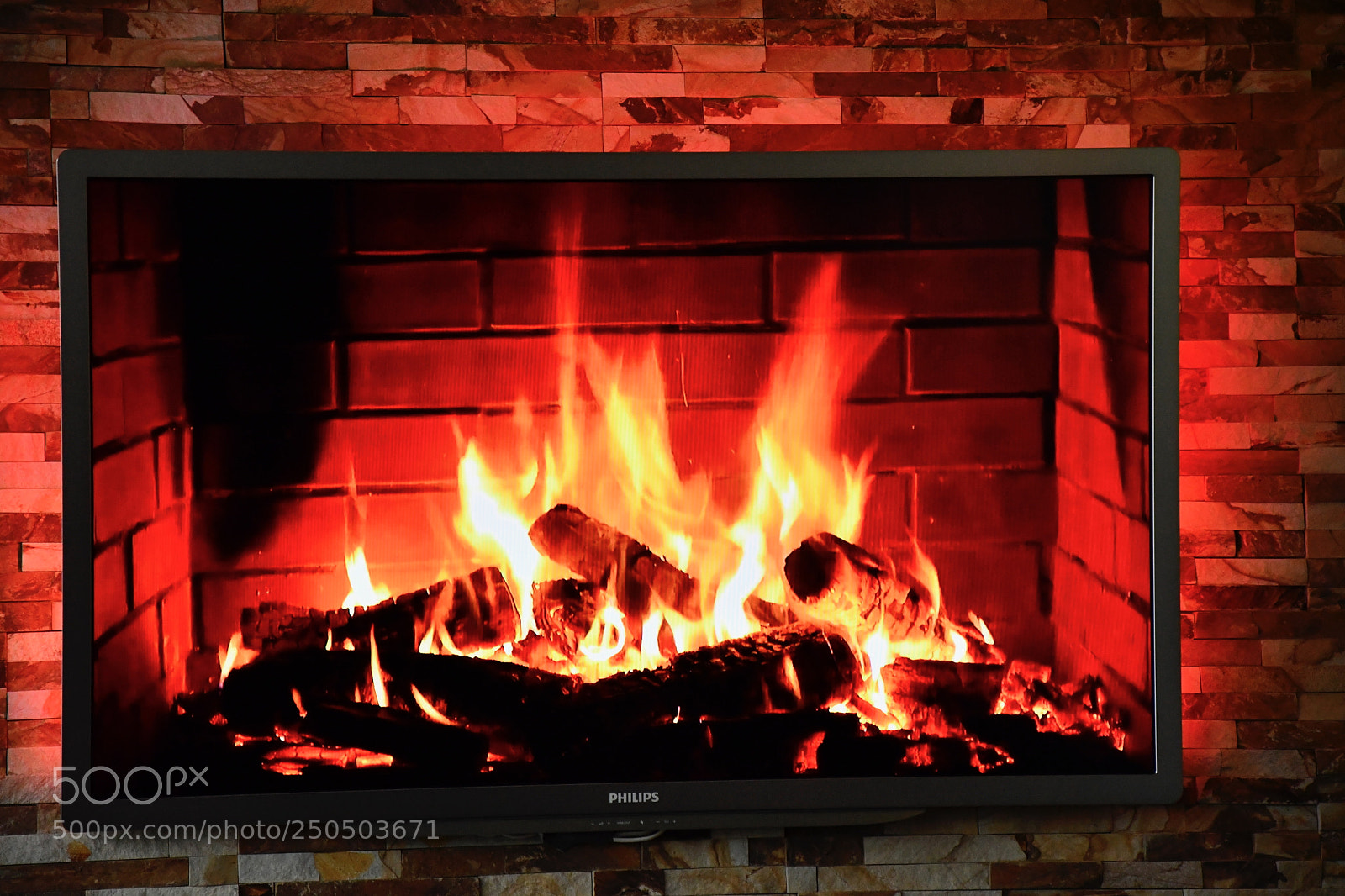 Nikon D7500 sample photo. Fireplace fake but nice photography