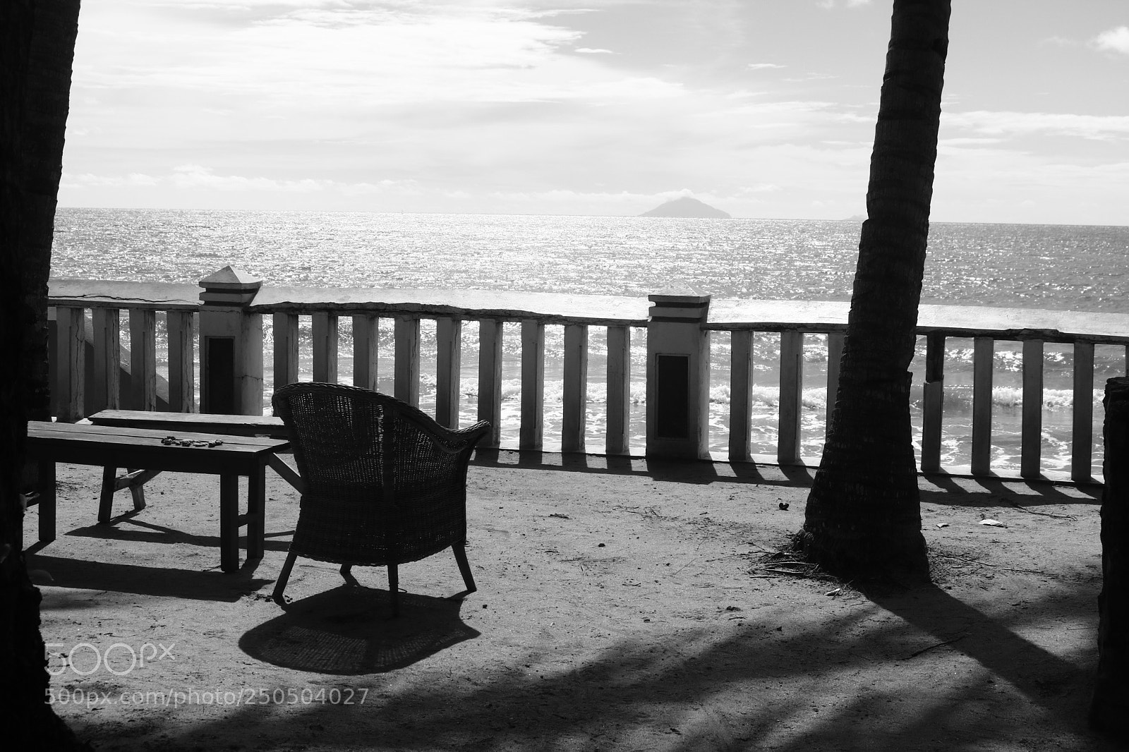 Canon EOS 750D (EOS Rebel T6i / EOS Kiss X8i) sample photo. Krakatau photography