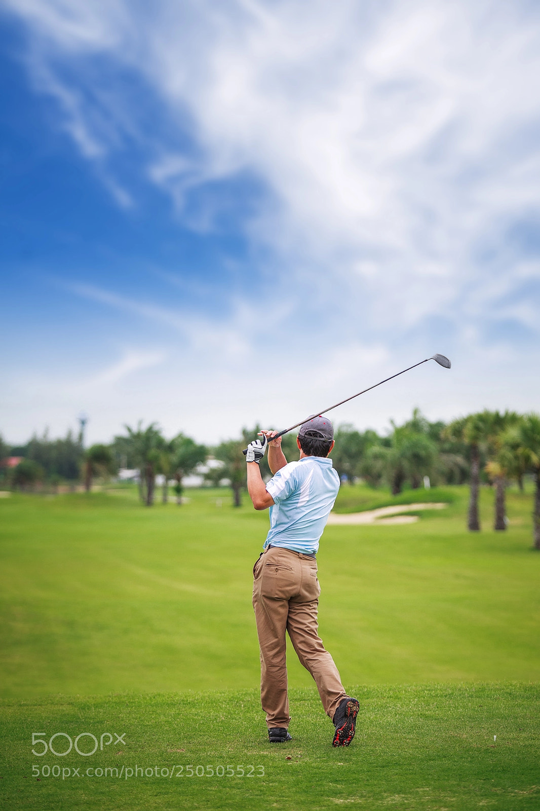 Canon EOS 5D Mark II sample photo. Asian golf player on photography