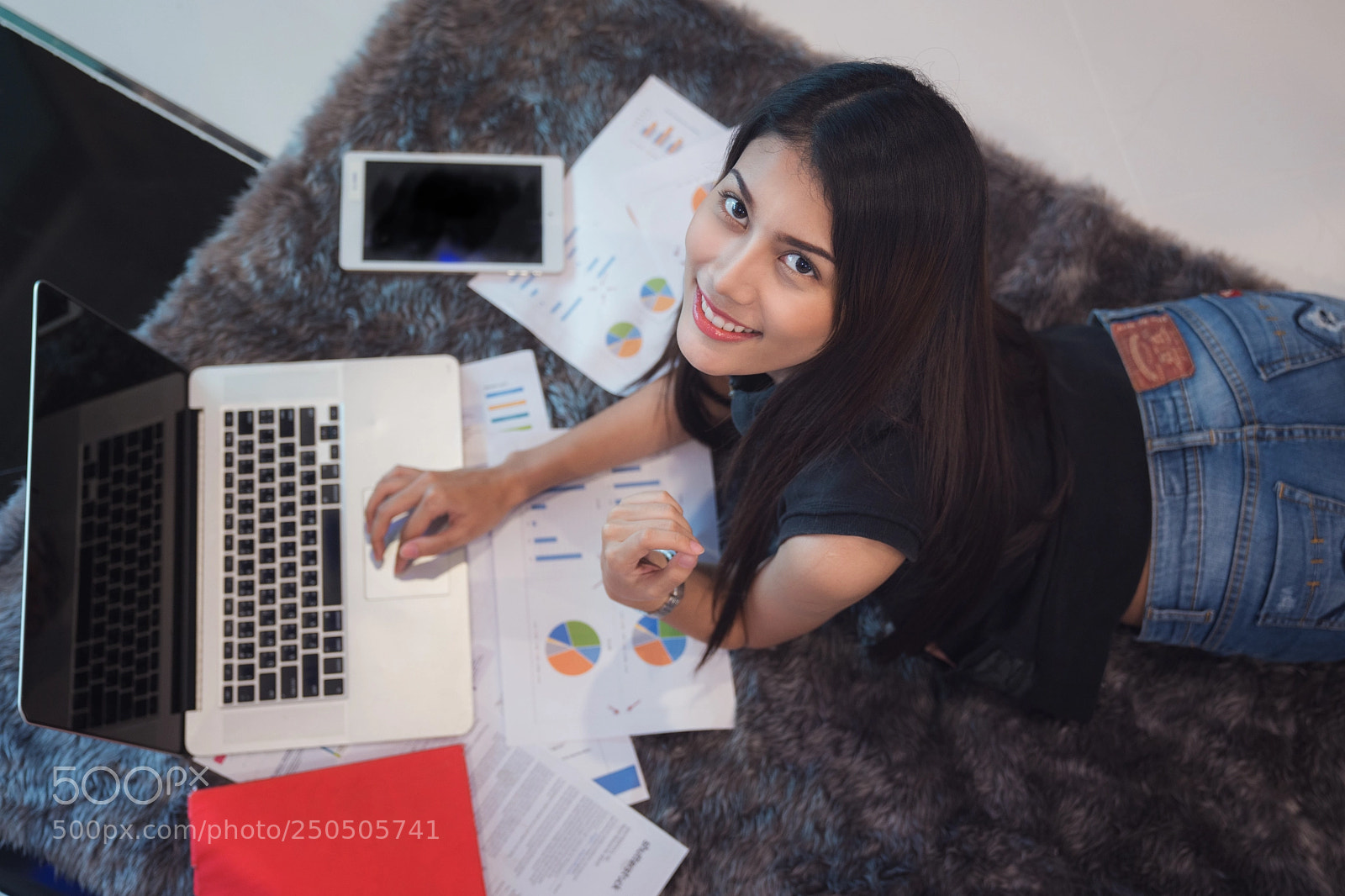 Sony a7R II sample photo. University student sit and photography