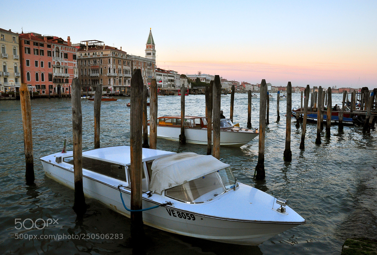 Nikon D90 sample photo. At venice photography
