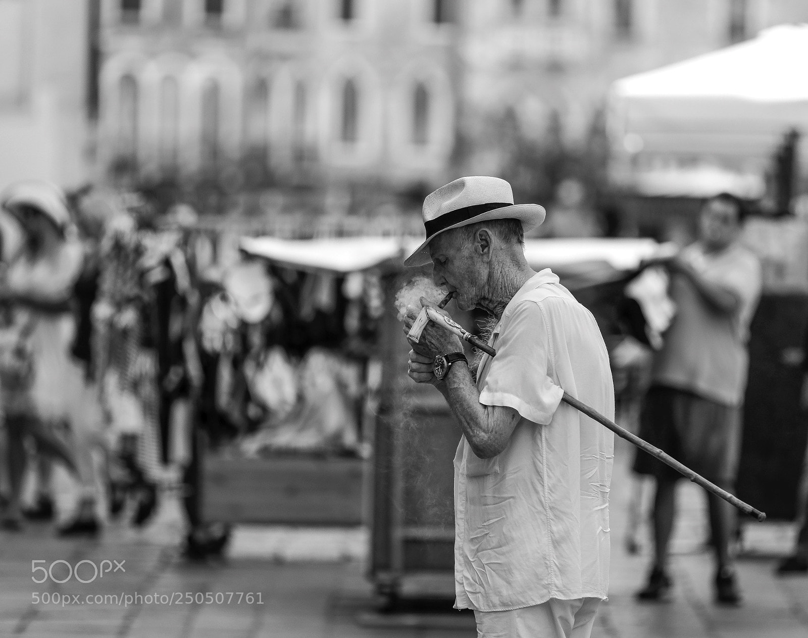 Canon EOS 5D Mark IV sample photo. The cigar photography