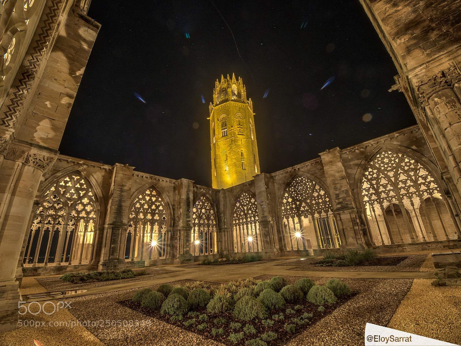 Olympus OM-D E-M5 II sample photo. Old cathedral seu vella photography