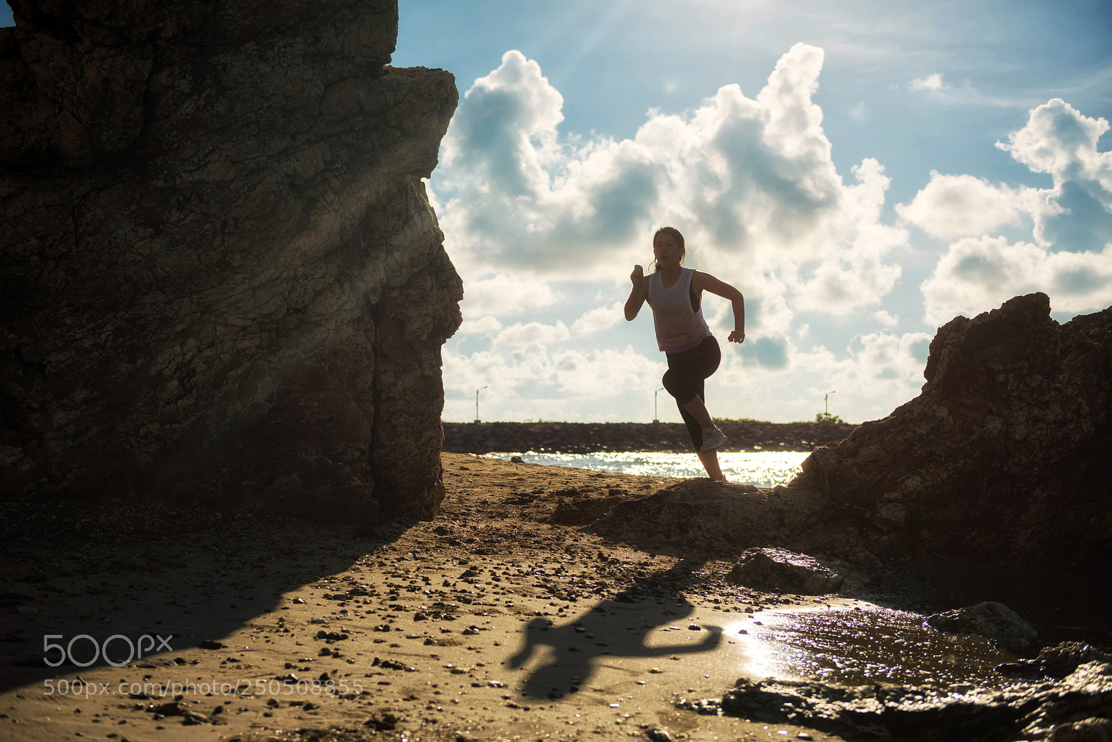 Nikon D810 sample photo. Silhouete female runner at photography