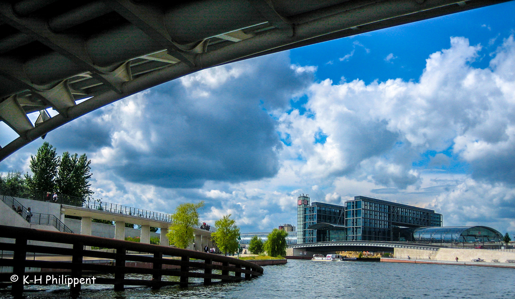 Canon DIGITAL IXUS 50 sample photo. Berlin (germany), the spree river and the central station / die spree und der hauptbahnhof... photography