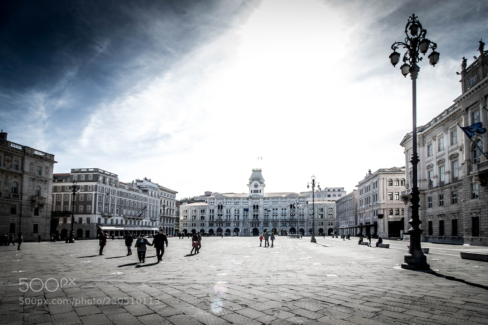 Canon EOS 70D sample photo. Square unit d'italia photography
