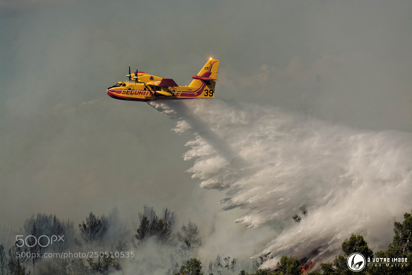 Nikon D7100 sample photo. Fire-fighting plane photography