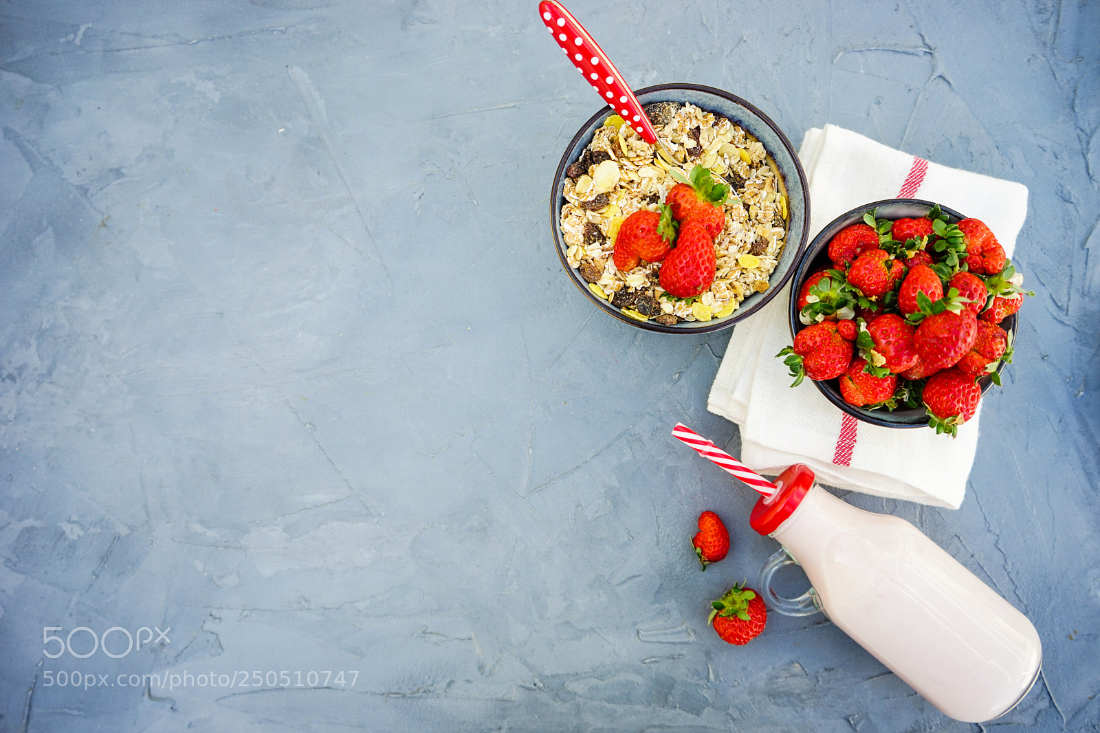 Sony a7 sample photo. Summer breakast with strawberries photography