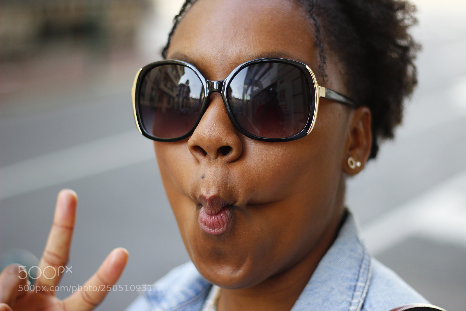 Canon EOS 600D (Rebel EOS T3i / EOS Kiss X5) + Canon EF 50mm F1.8 II sample photo. Enjoying life :) photography