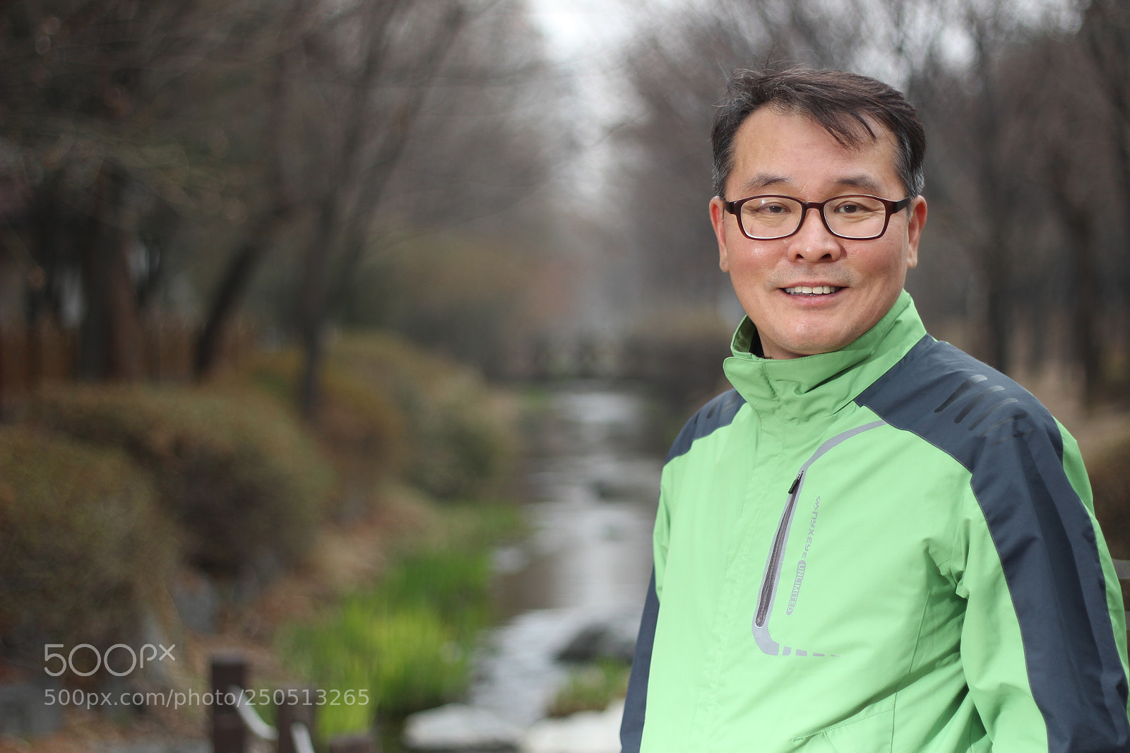 Canon EOS 600D (Rebel EOS T3i / EOS Kiss X5) + Canon EF 50mm F1.8 II sample photo. Today's selfie photography