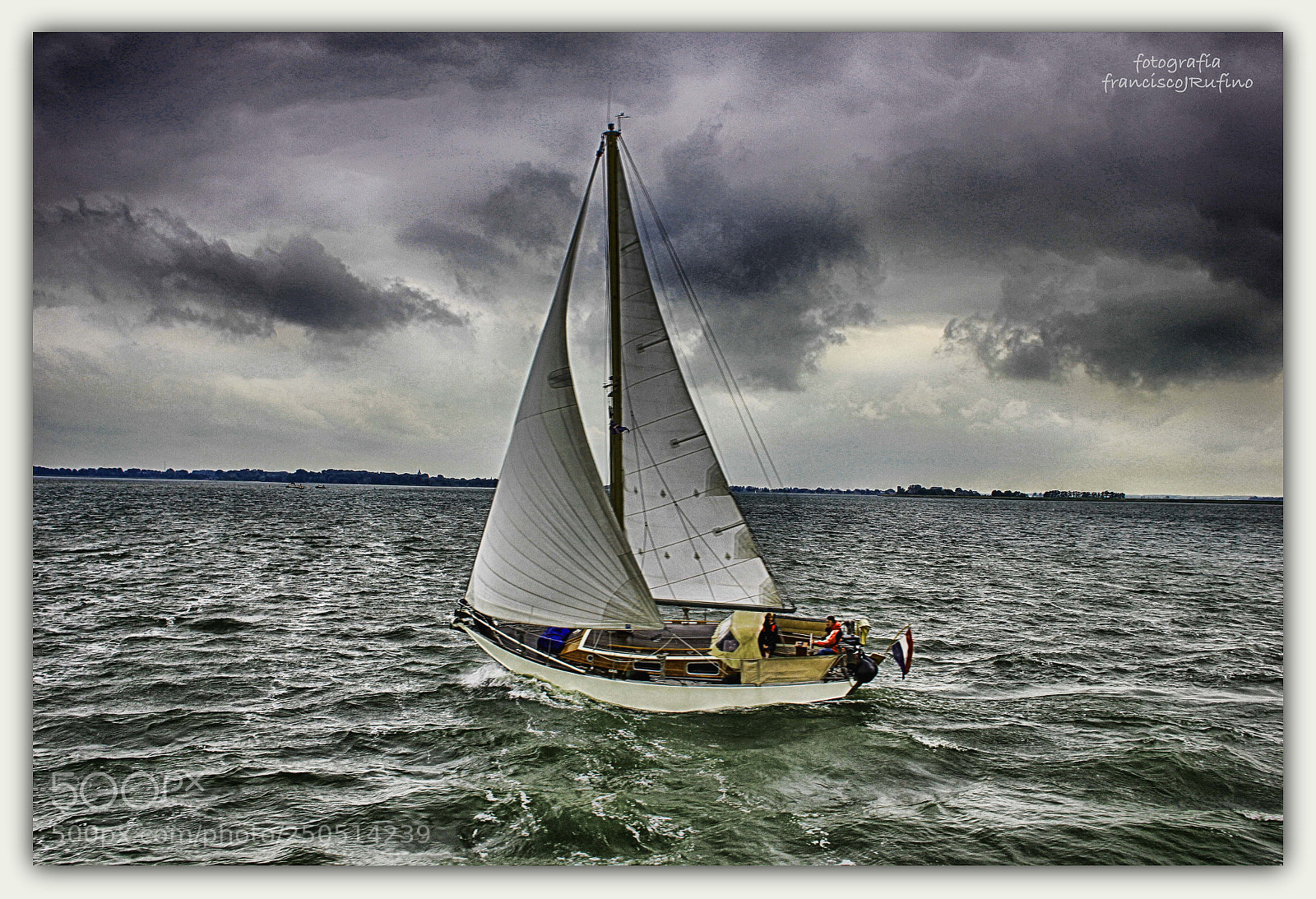 Canon EOS 550D (EOS Rebel T2i / EOS Kiss X4) sample photo. La tormenta perfecta photography