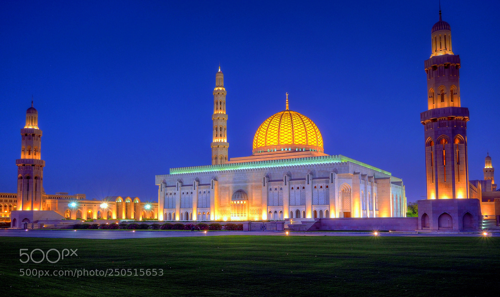 Olympus OM-D E-M10 II sample photo. Beautiful mosque of the photography