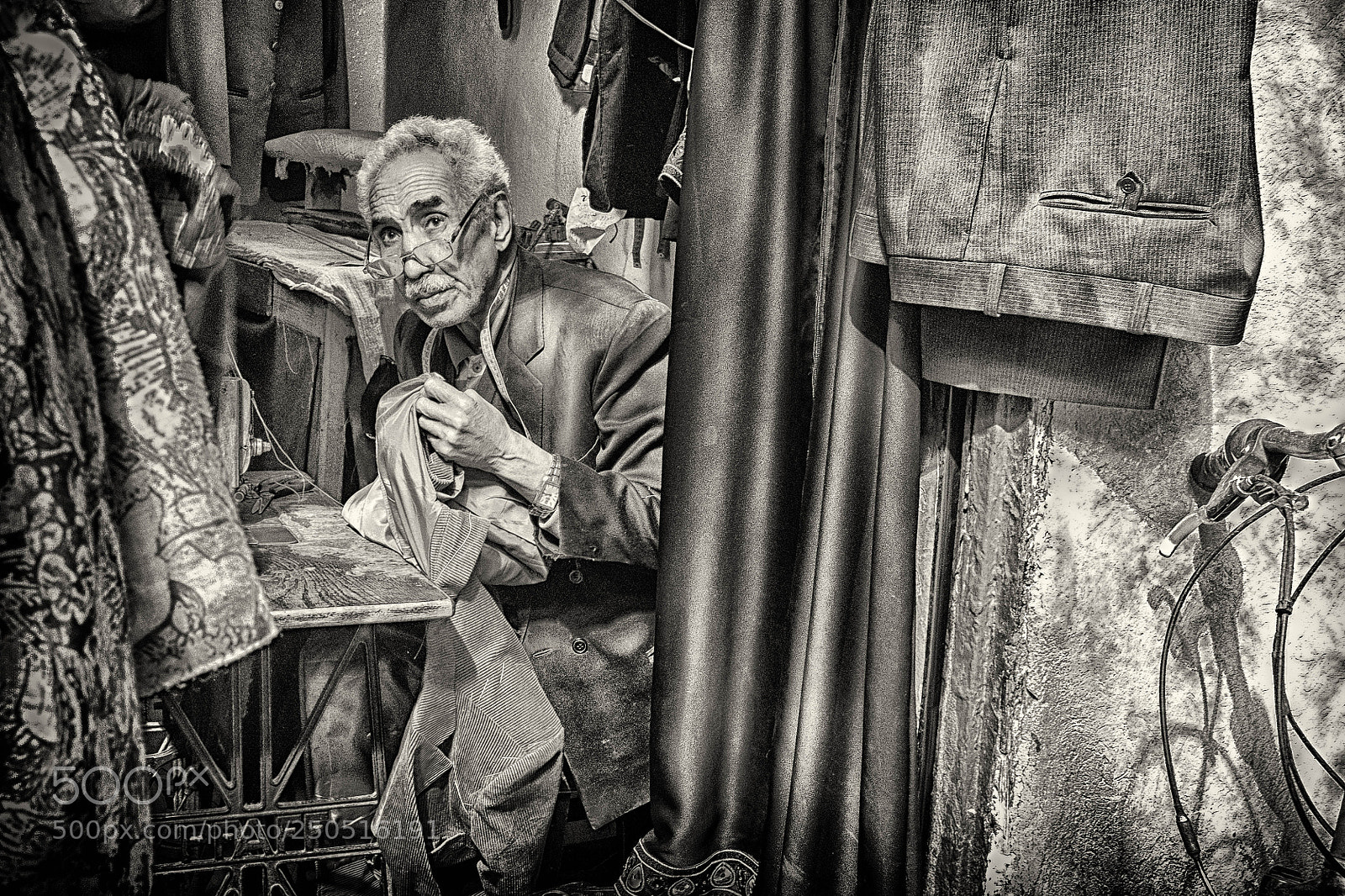 Fujifilm X-Pro2 sample photo. The tailor photography