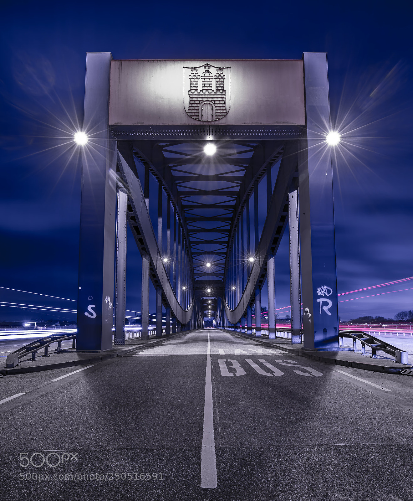 Canon EOS 5D Mark IV sample photo. In front of veddeler photography