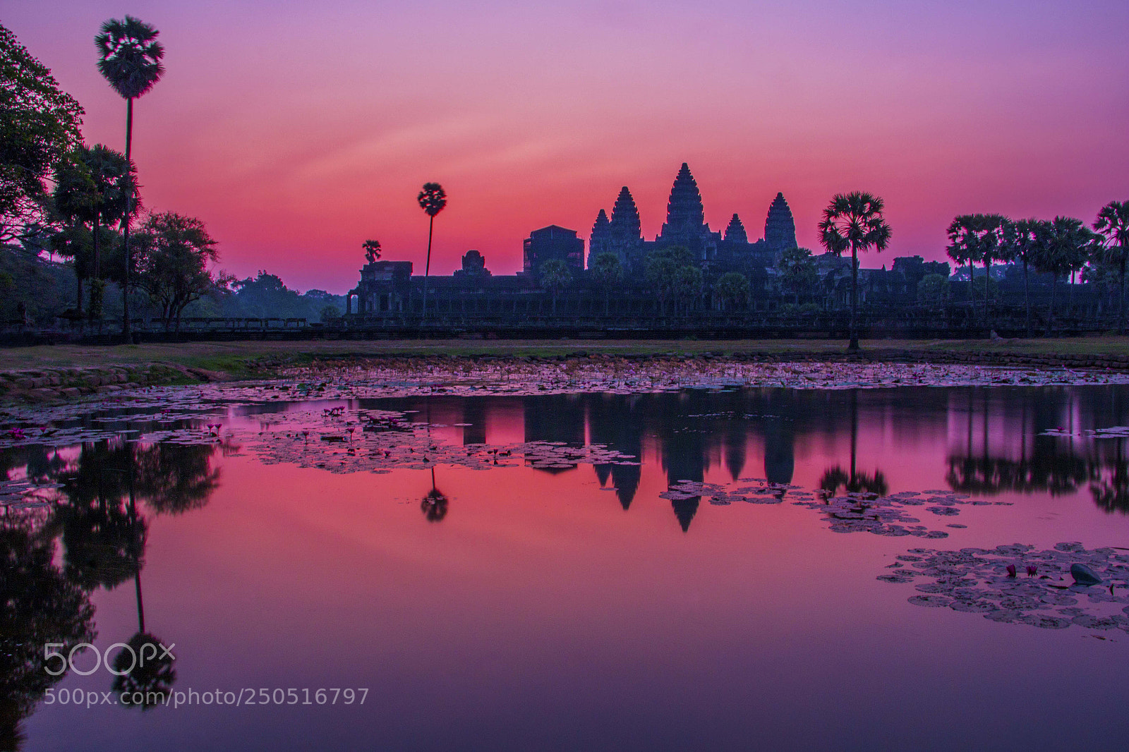 Canon EOS 70D sample photo. Ancient angkor wat in photography