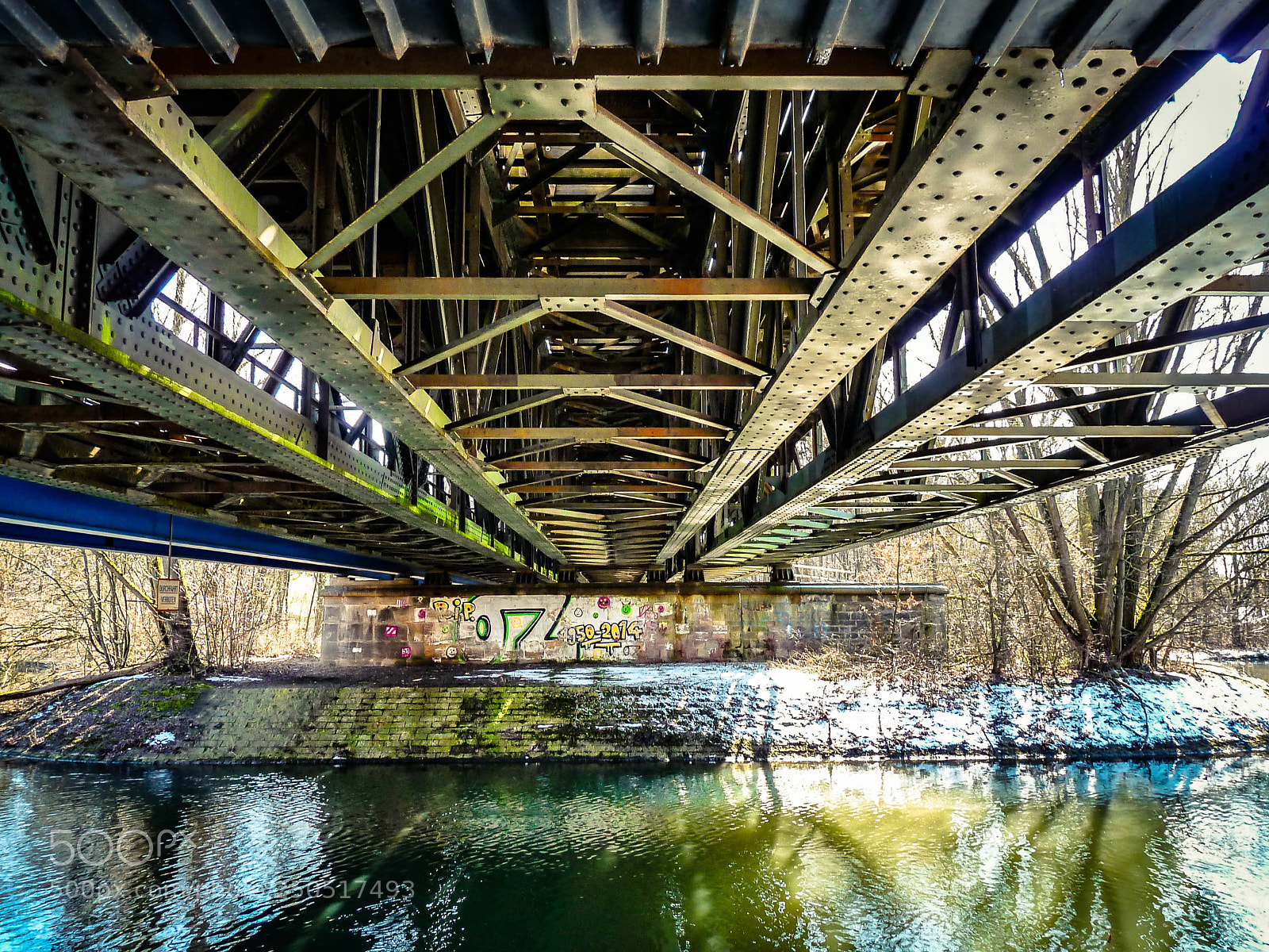 Panasonic Lumix DMC-FZ28 sample photo. Under the bridge photography