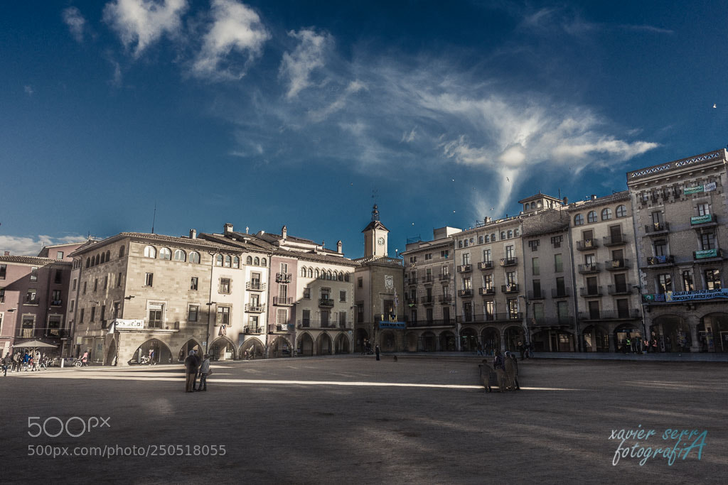 Sony Cyber-shot DSC-RX100 IV sample photo. Plaza de vic photography