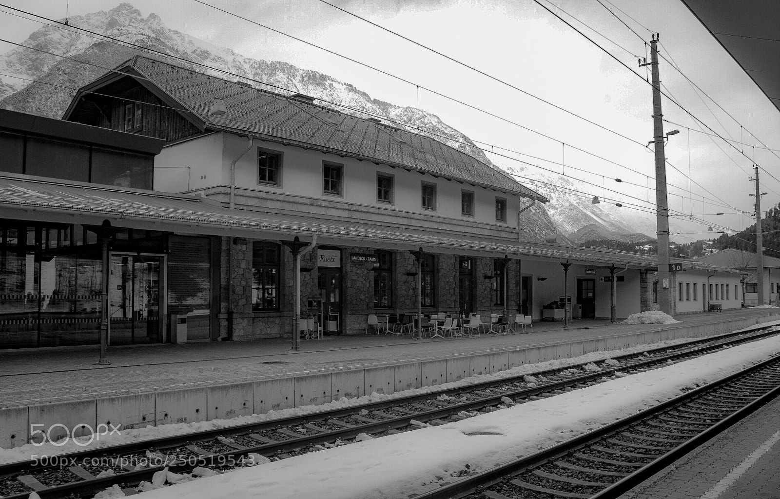 Nikon D7200 sample photo. Alpen bahnhof  photography