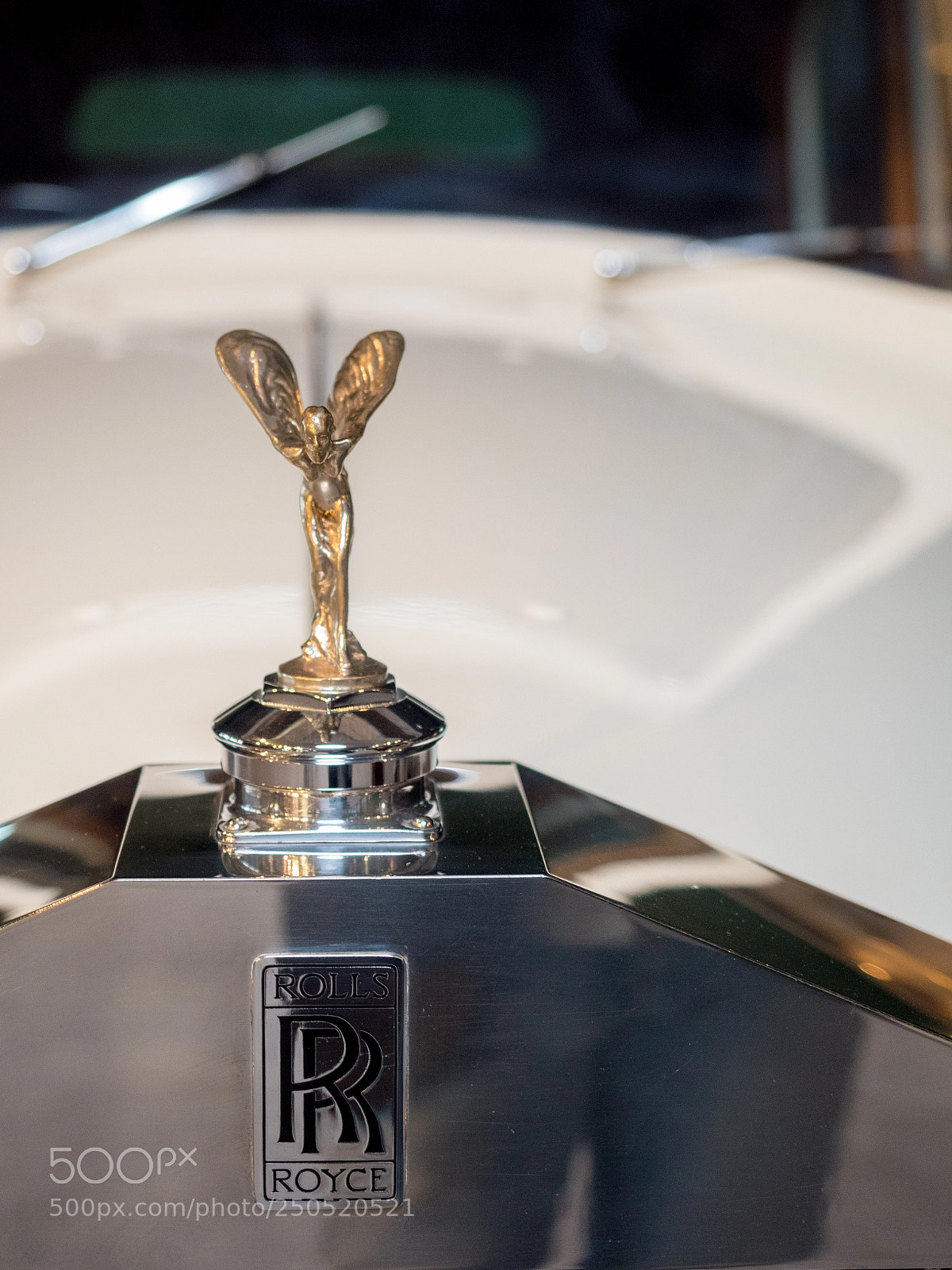 Olympus PEN-F sample photo. Luxury brand photography