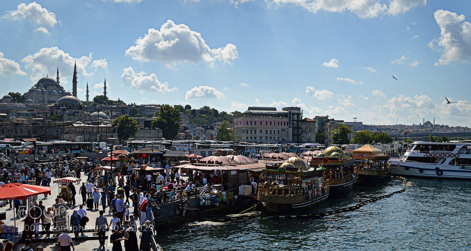 Nikon D3200 sample photo. Eminonu fishermen photography
