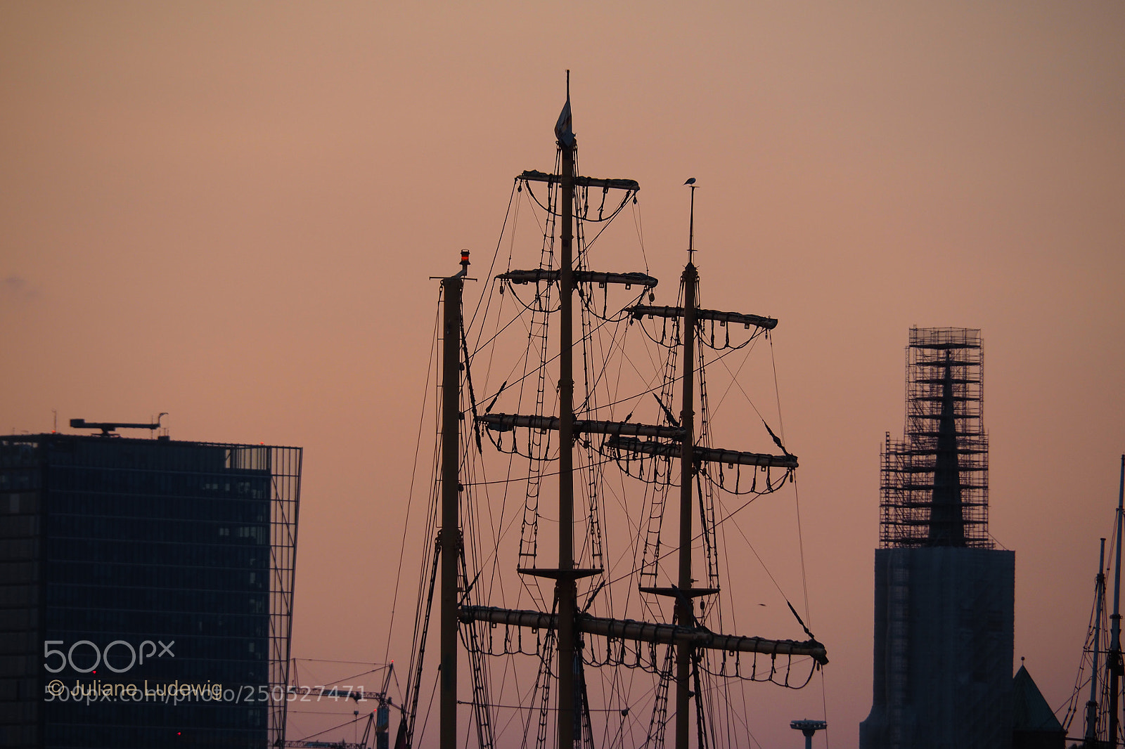 Olympus OM-D E-M10 II sample photo. Bremen photography