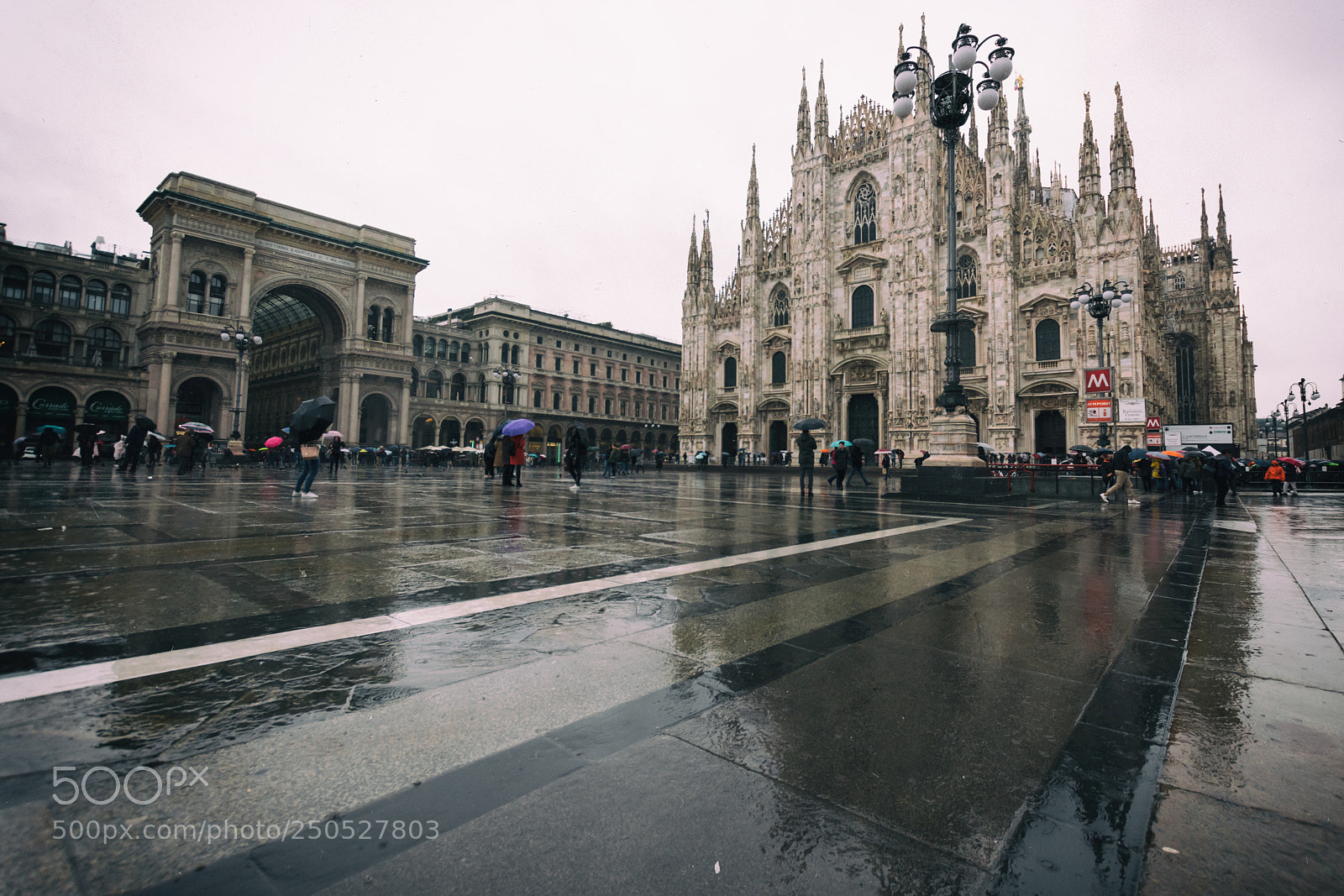 Nikon D3400 sample photo. Milano presente o passato? photography