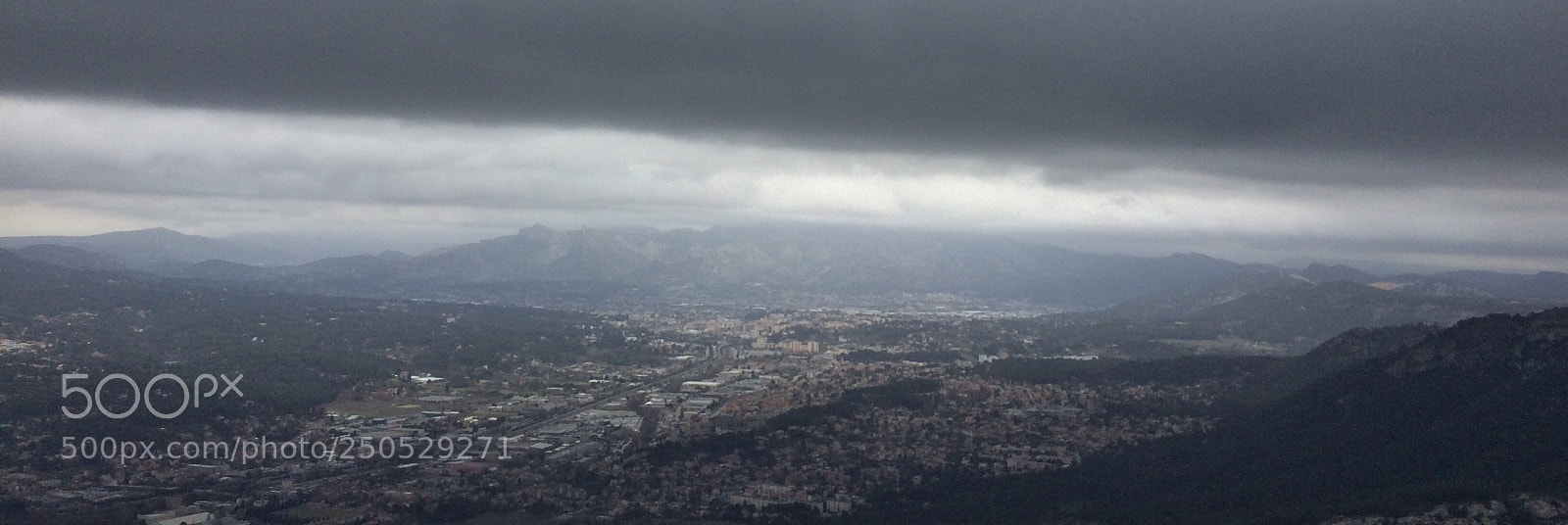 Apple iPhone 5s sample photo. Under a heavy sky photography