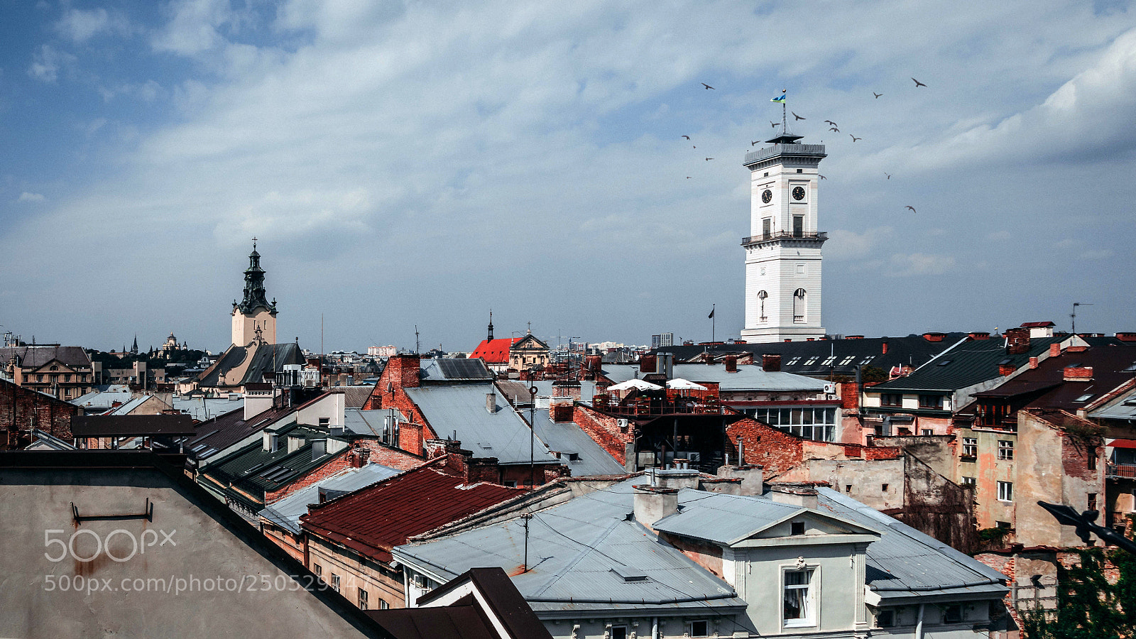 Olympus OM-D E-M10 II sample photo. Lviv cityscape photography
