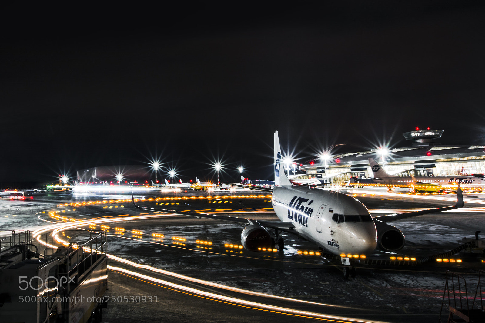 Nikon D5200 sample photo. Vnukovo airport photography