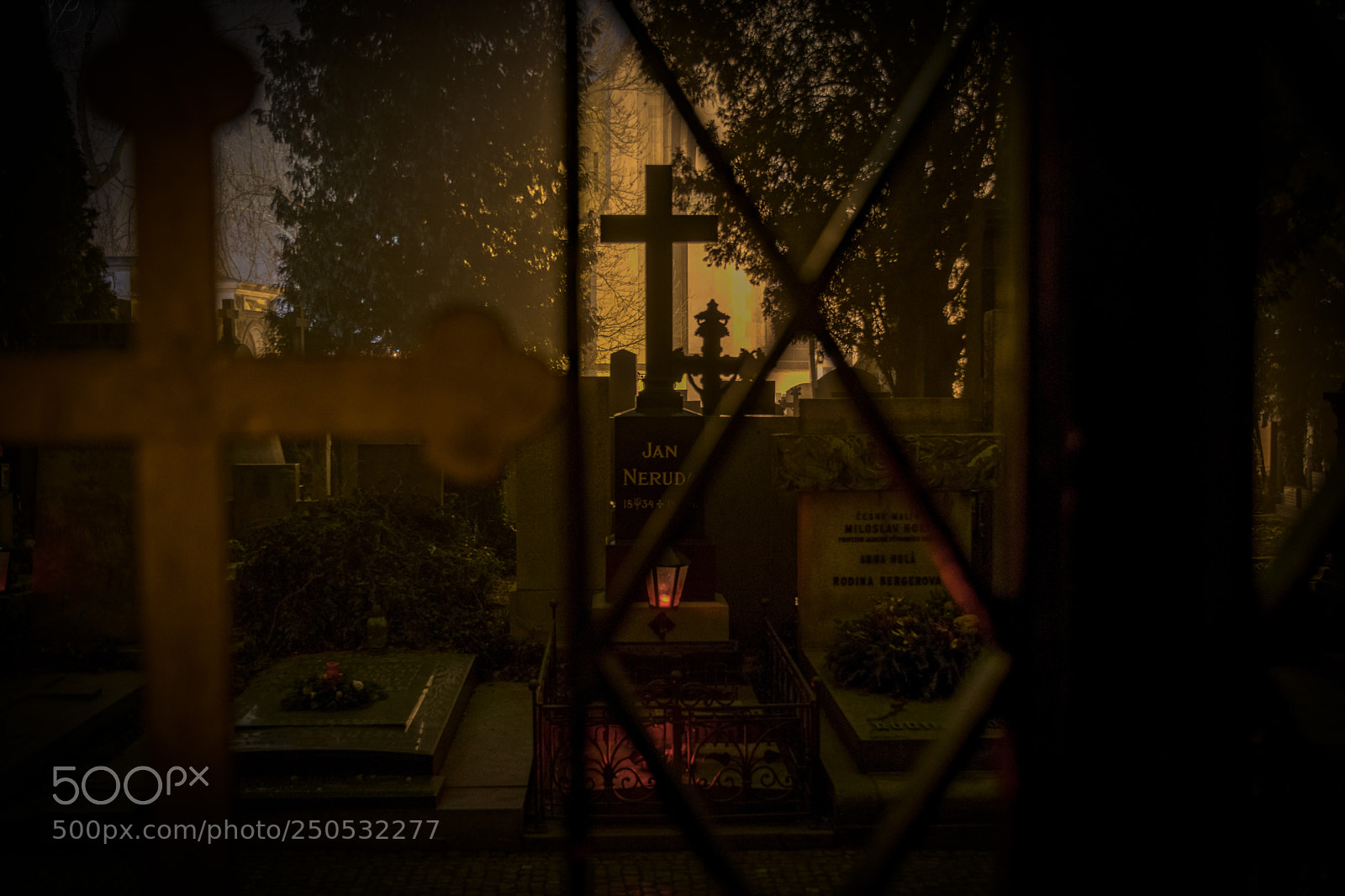 Nikon D5300 sample photo. Vyshegrad cemetry at the photography