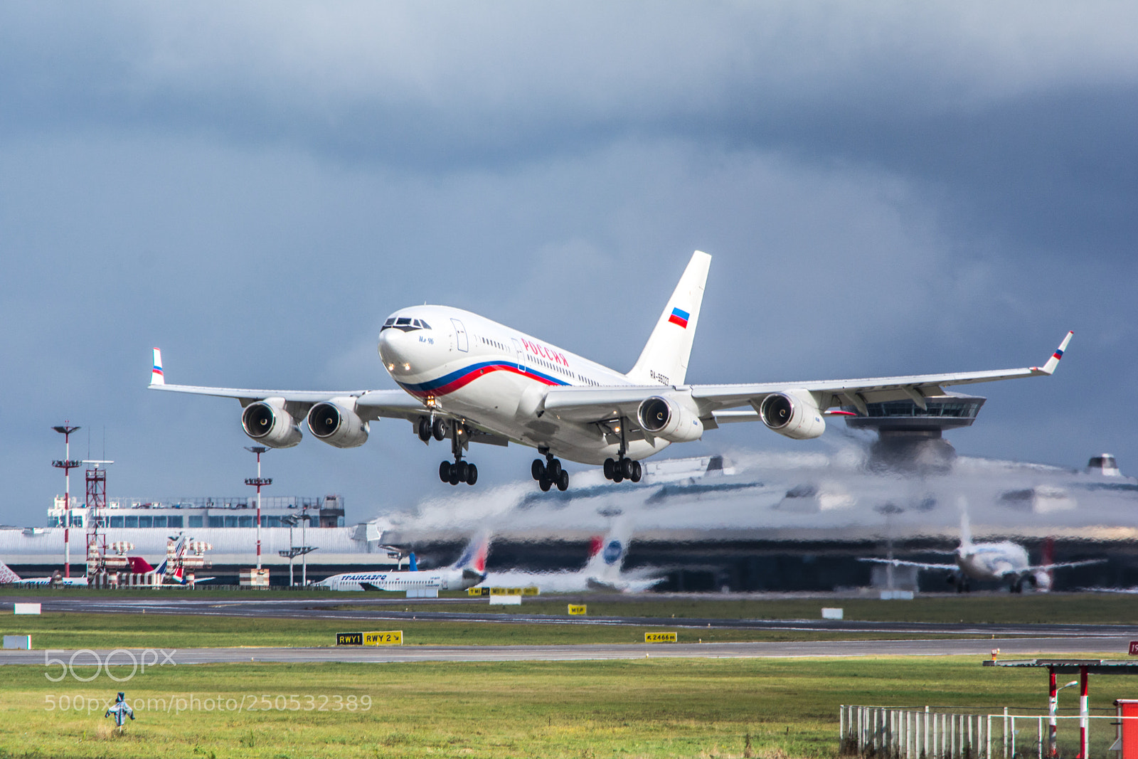 Nikon D5200 sample photo. Il-96 special flight squad photography