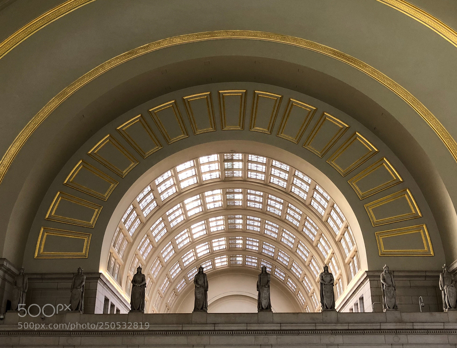 Apple iPhone X sample photo. Union station photography