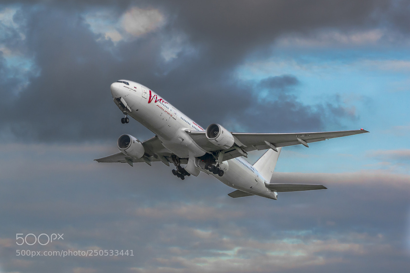 Nikon D5200 sample photo. Boeing 777 vim avia photography