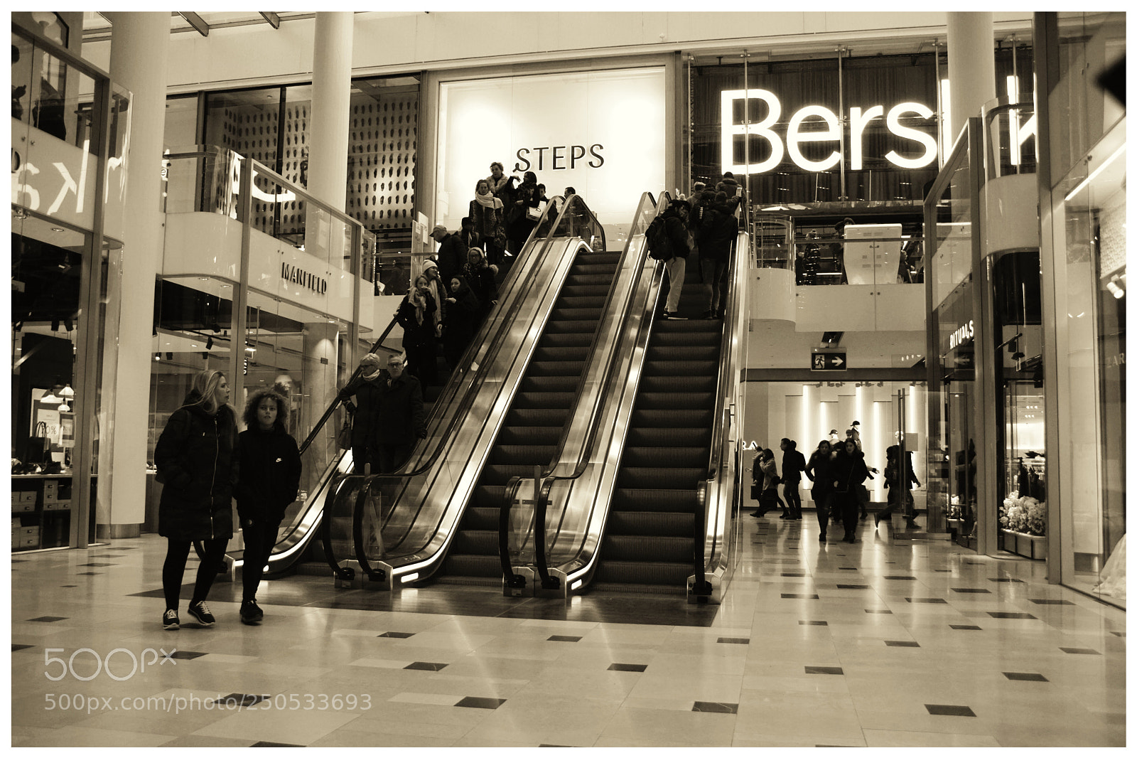 Sony SLT-A68 sample photo. Utrecht photography