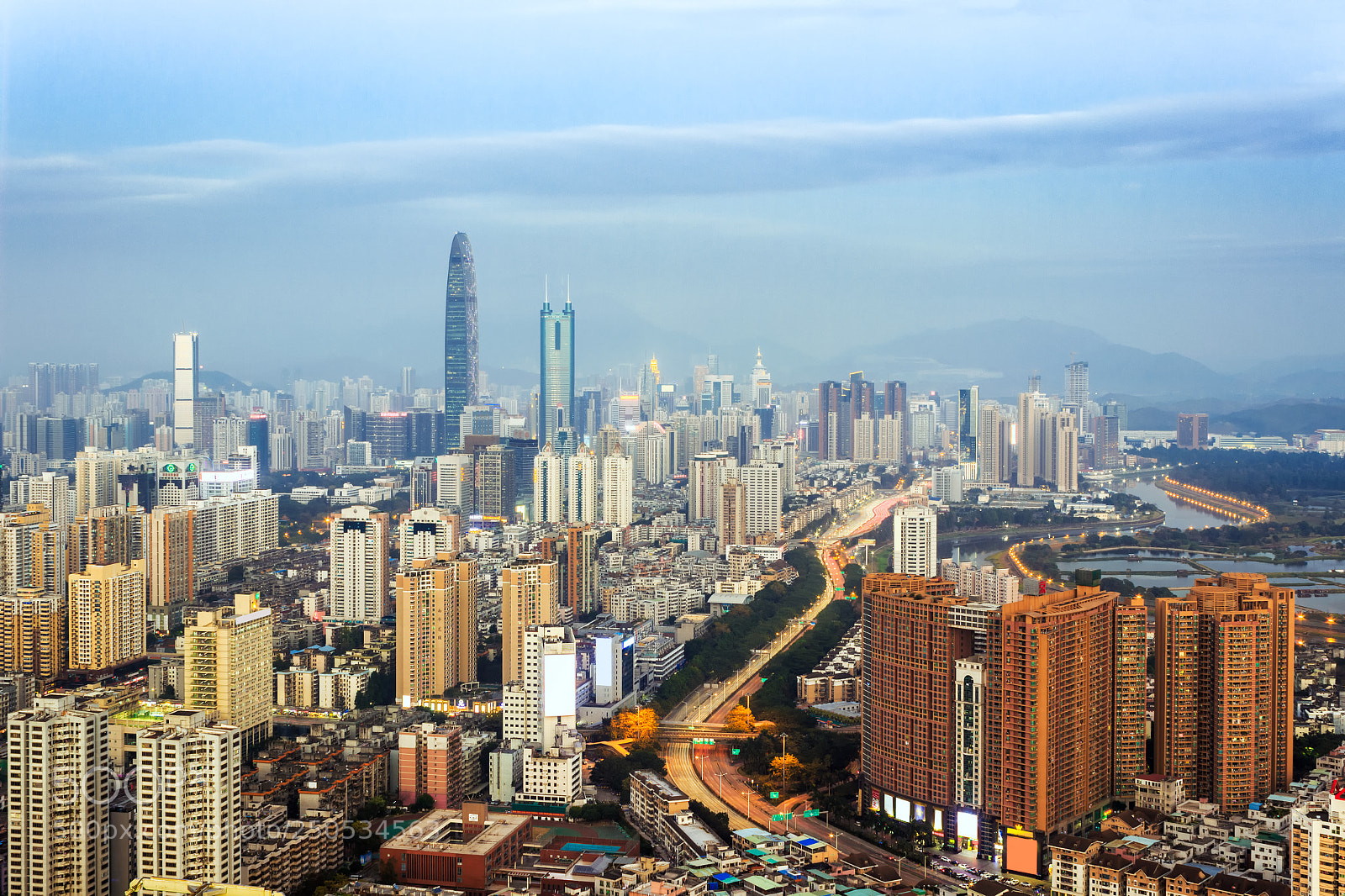 Canon EOS 600D (Rebel EOS T3i / EOS Kiss X5) sample photo. Shenzhen skyline photography