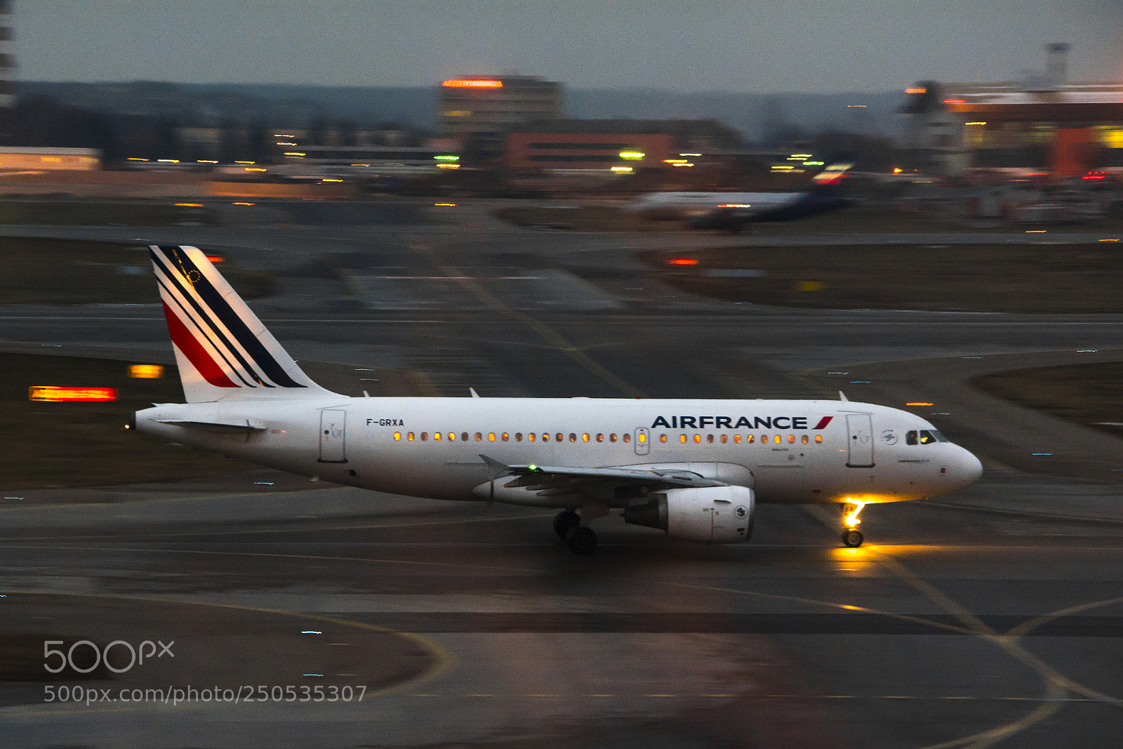 Nikon D5200 sample photo. Airbus a319 photography
