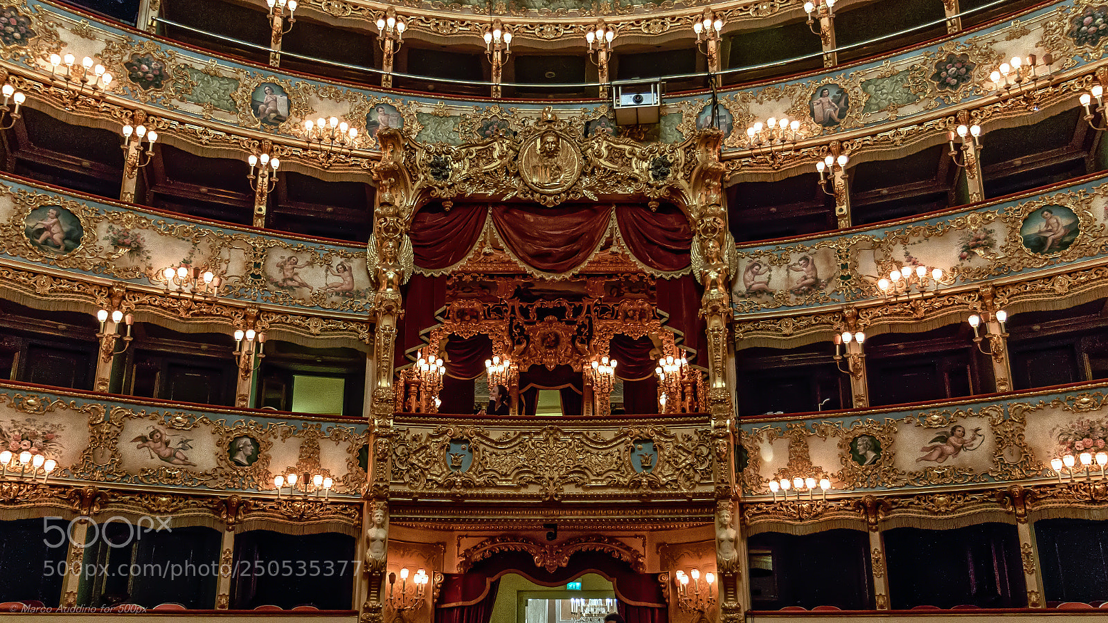 Canon EOS 70D sample photo. Palco reale photography