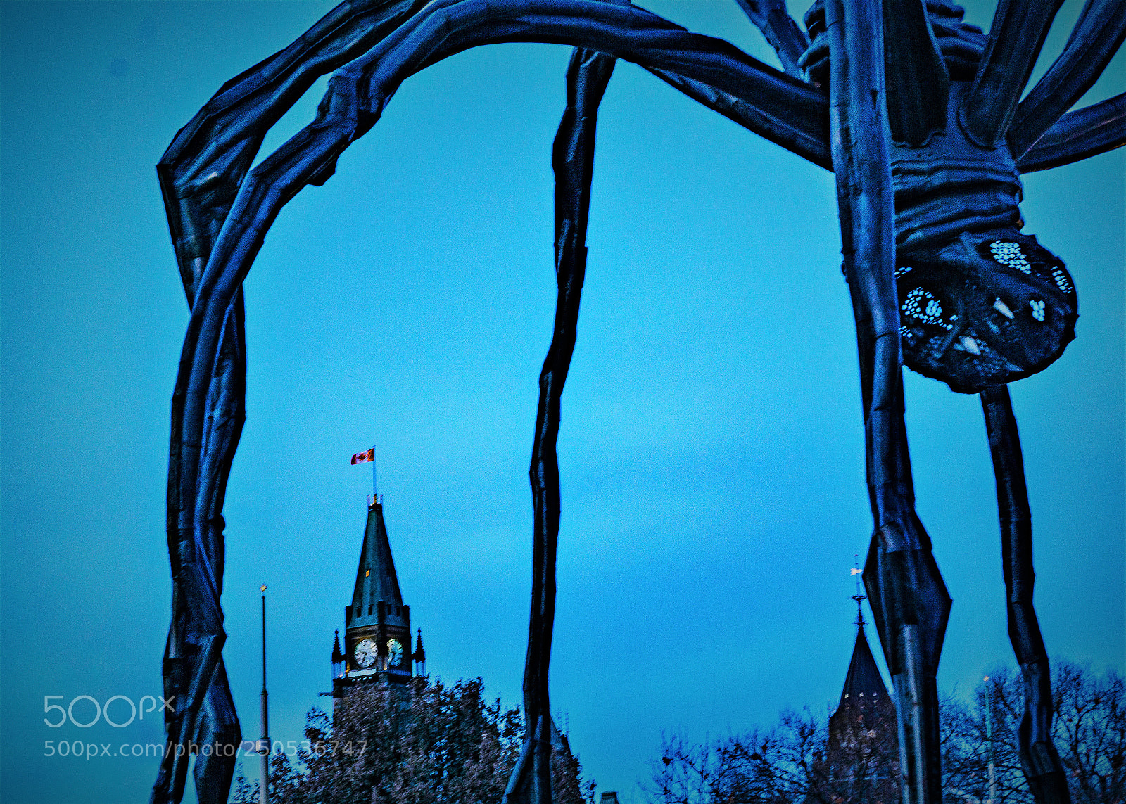 Sony a6000 sample photo. Maman and parliament photography