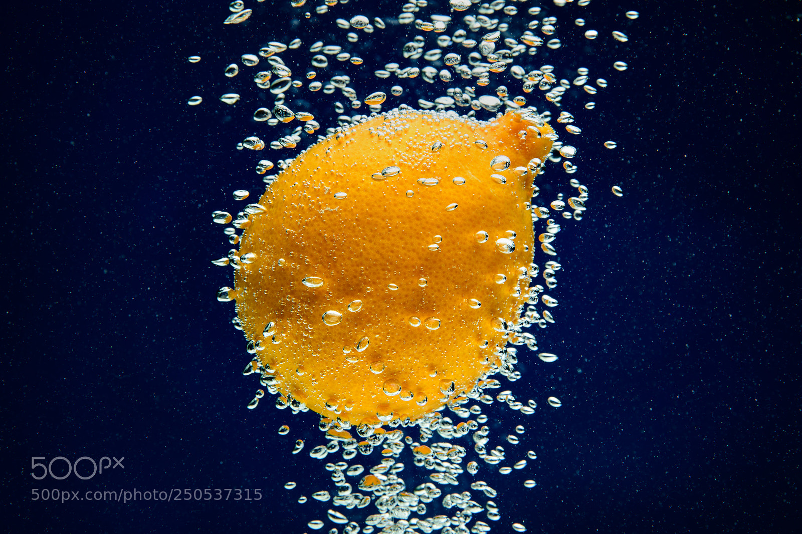 Nikon D7500 sample photo. Flying in bubbles photography