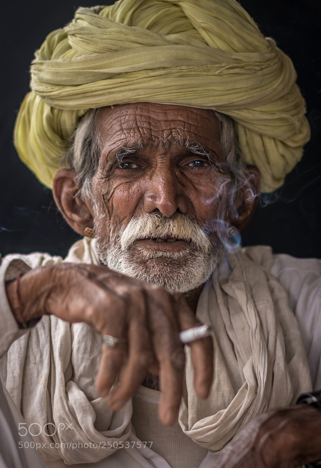 Nikon D7100 sample photo. Jouerny of wrinkels. photography