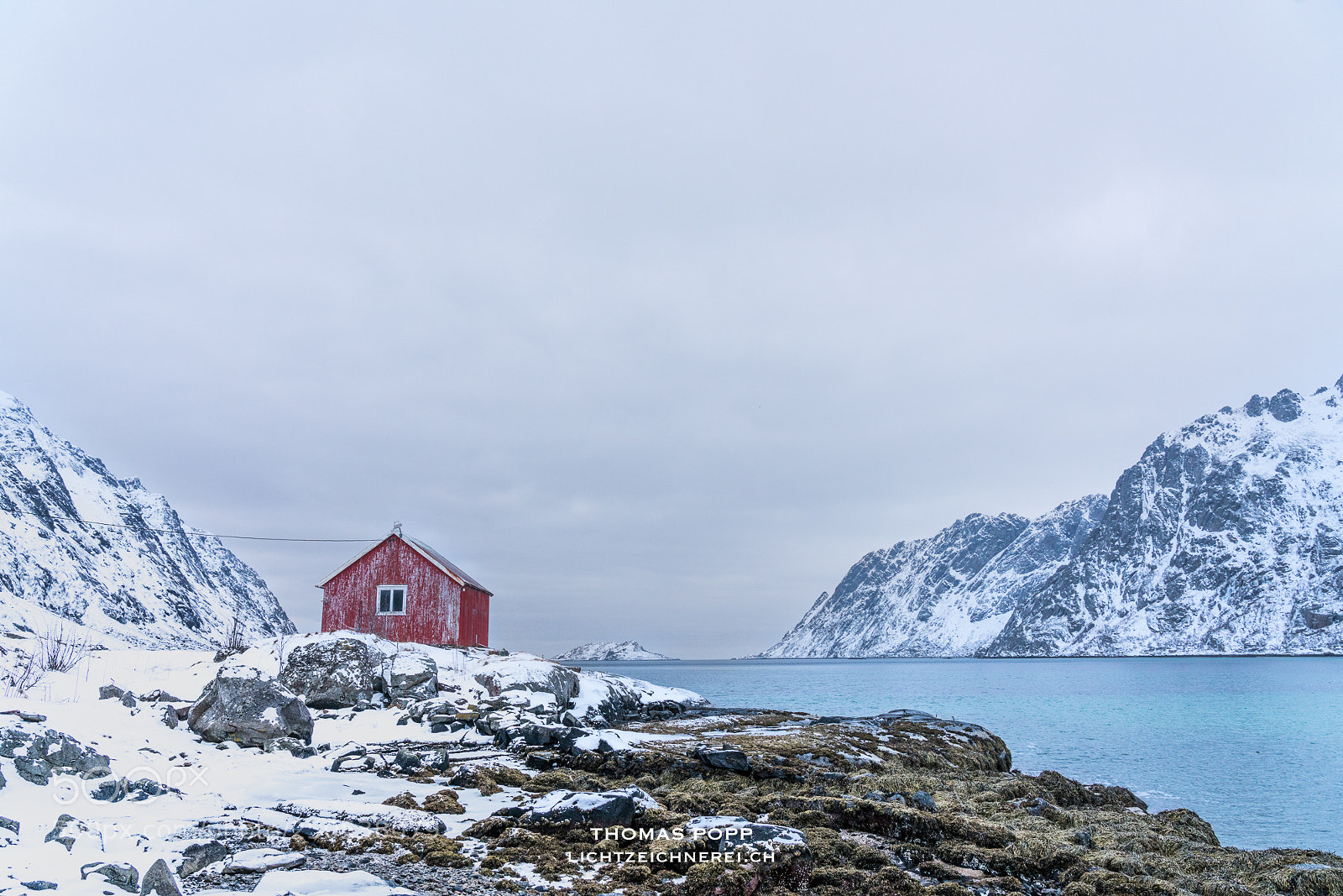 Sony a7R II sample photo. Falunred house - lofoten photography