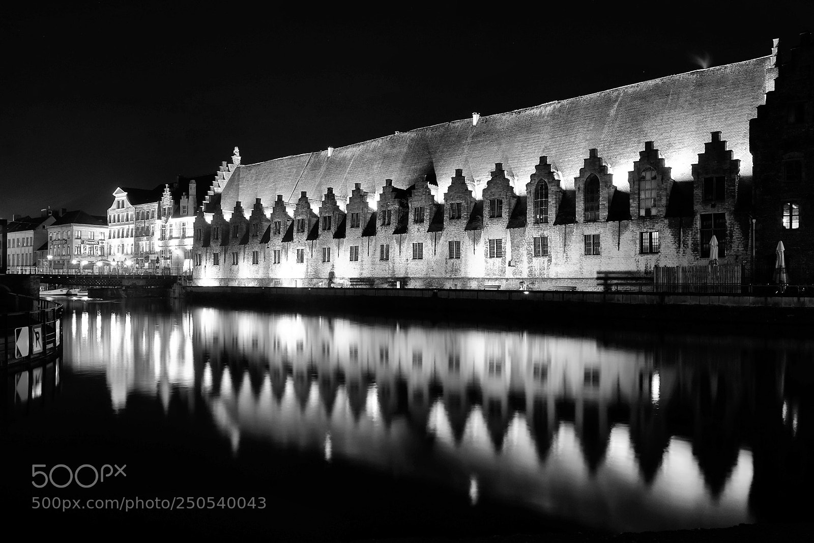Fujifilm X-T1 sample photo. Ghent meat market photography