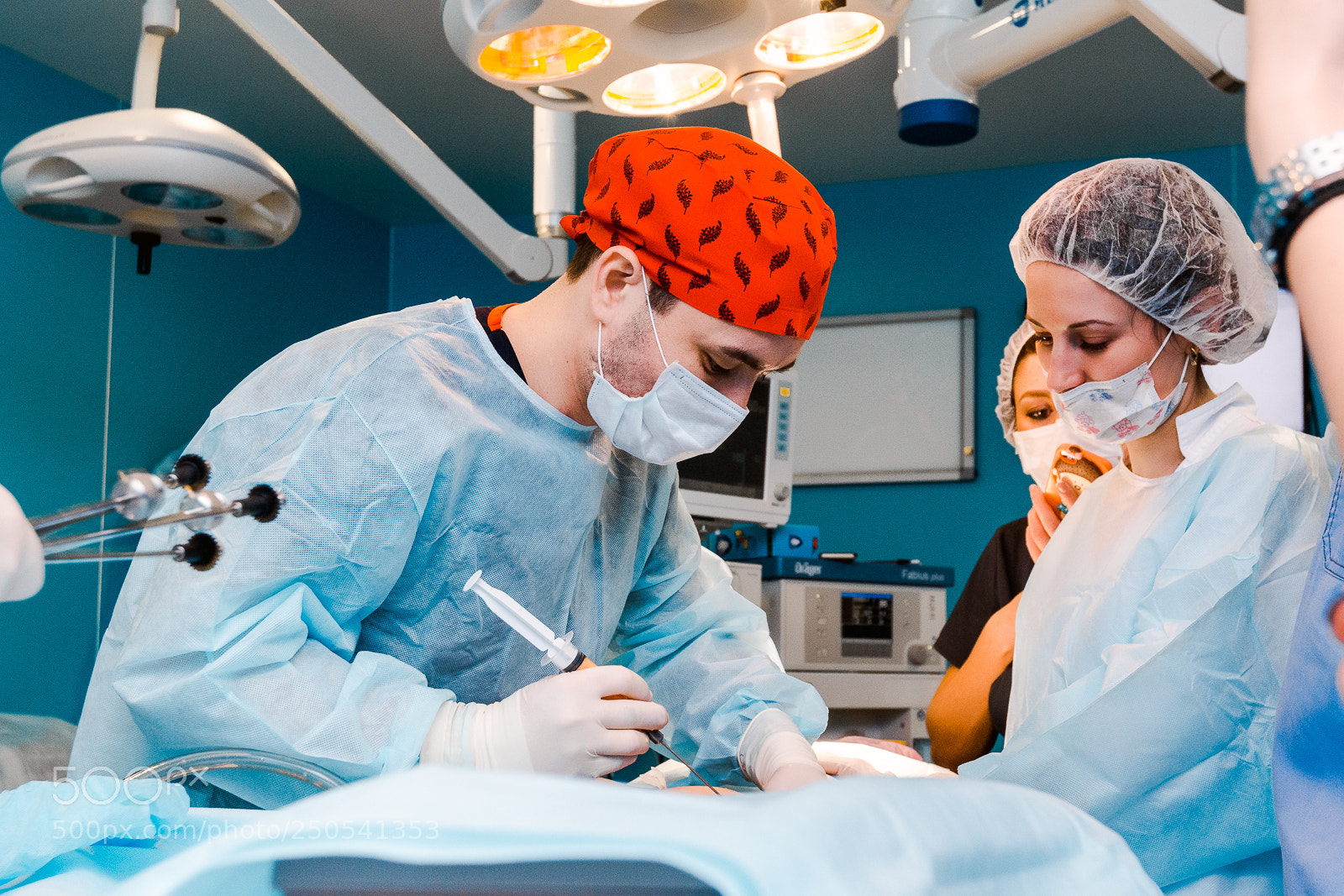 Canon EOS 60D sample photo. The surgeon at work photography