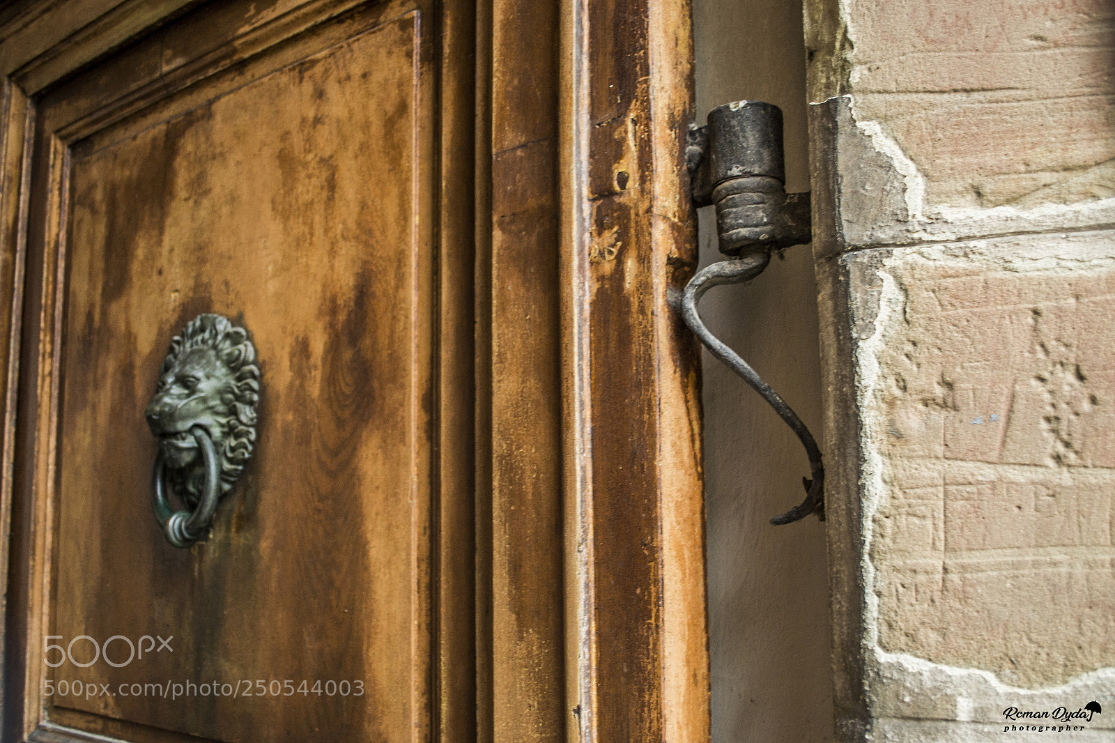 Nikon D3100 sample photo. Entrance to the middle photography
