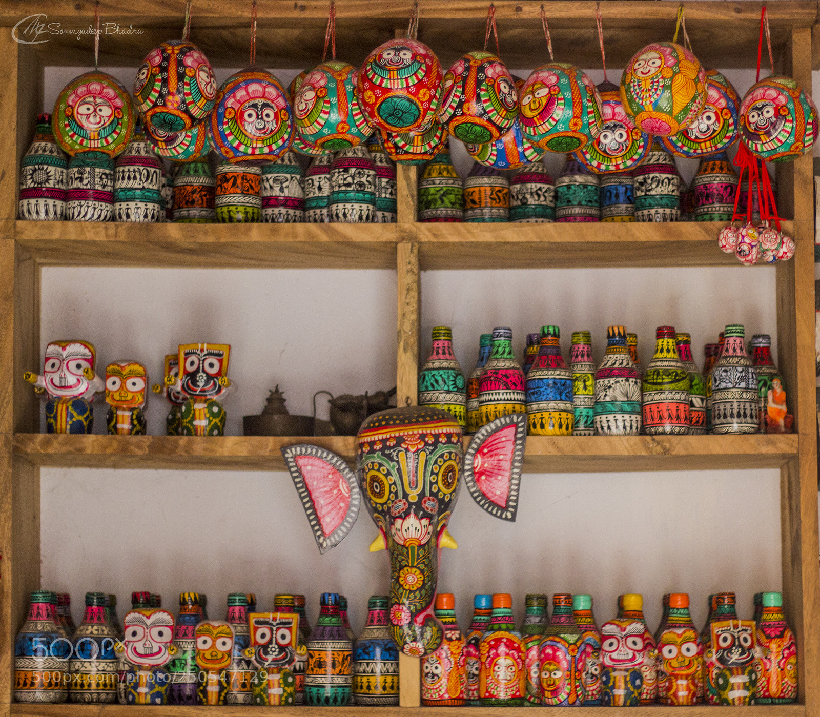Canon EOS 600D (Rebel EOS T3i / EOS Kiss X5) sample photo. Artisan's square photography