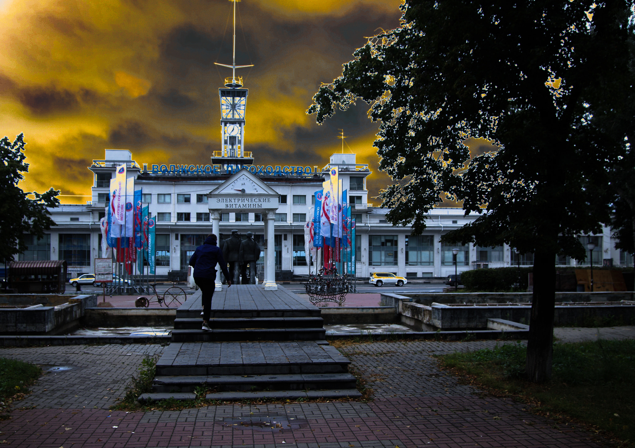 Olympus E-330 (EVOLT E-330) sample photo. Socialist modernism? yes pls photography