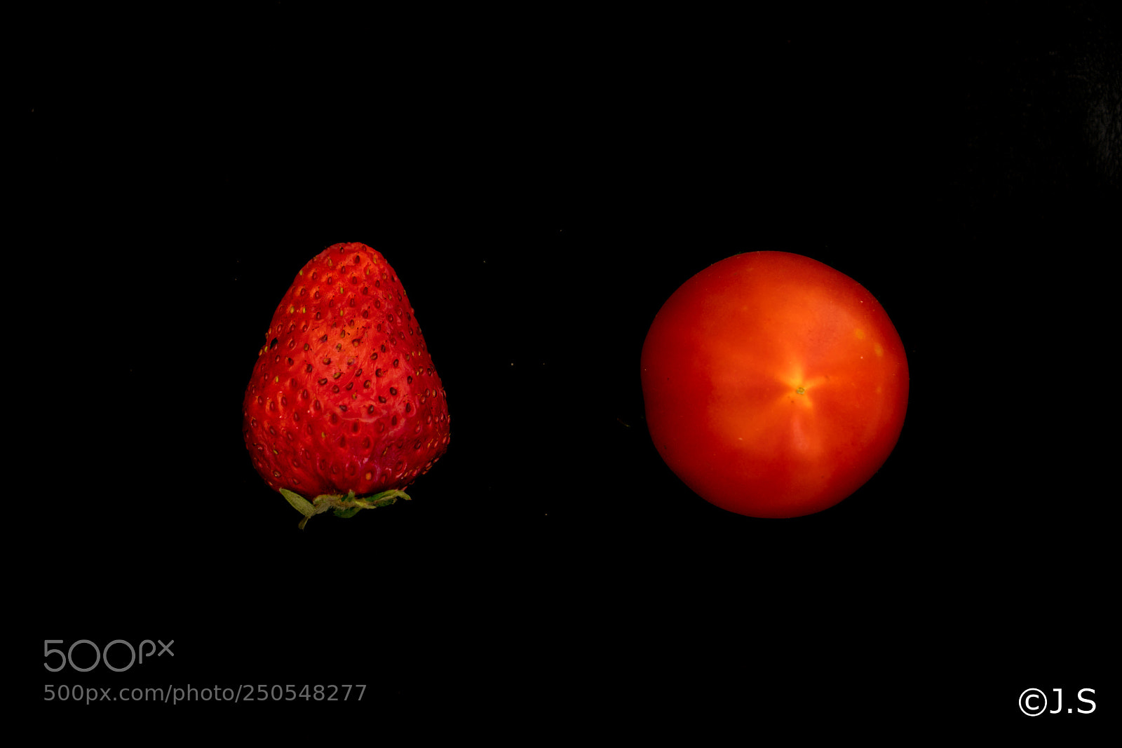 Sony a7R II sample photo. Red and red photography