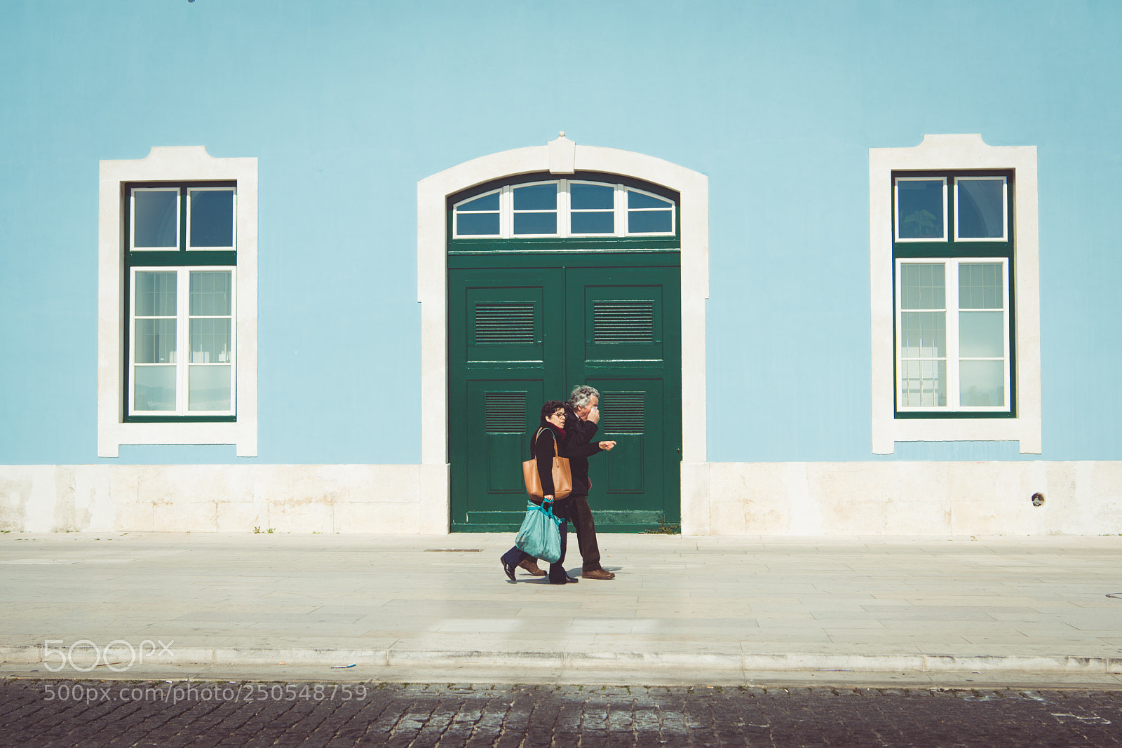 Nikon D800 sample photo. Walk down the street photography