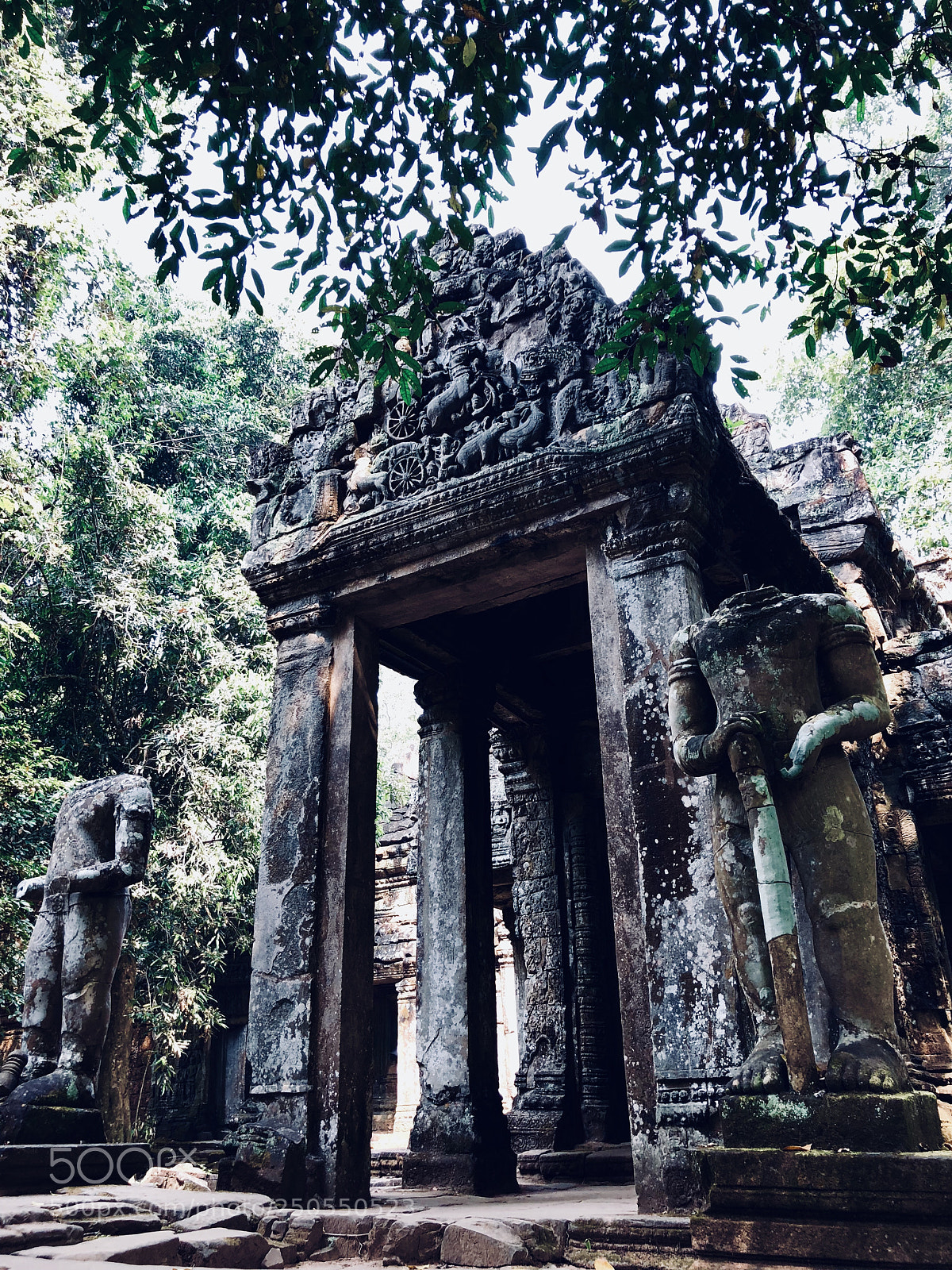 Apple iPhone X sample photo. Angkor photography